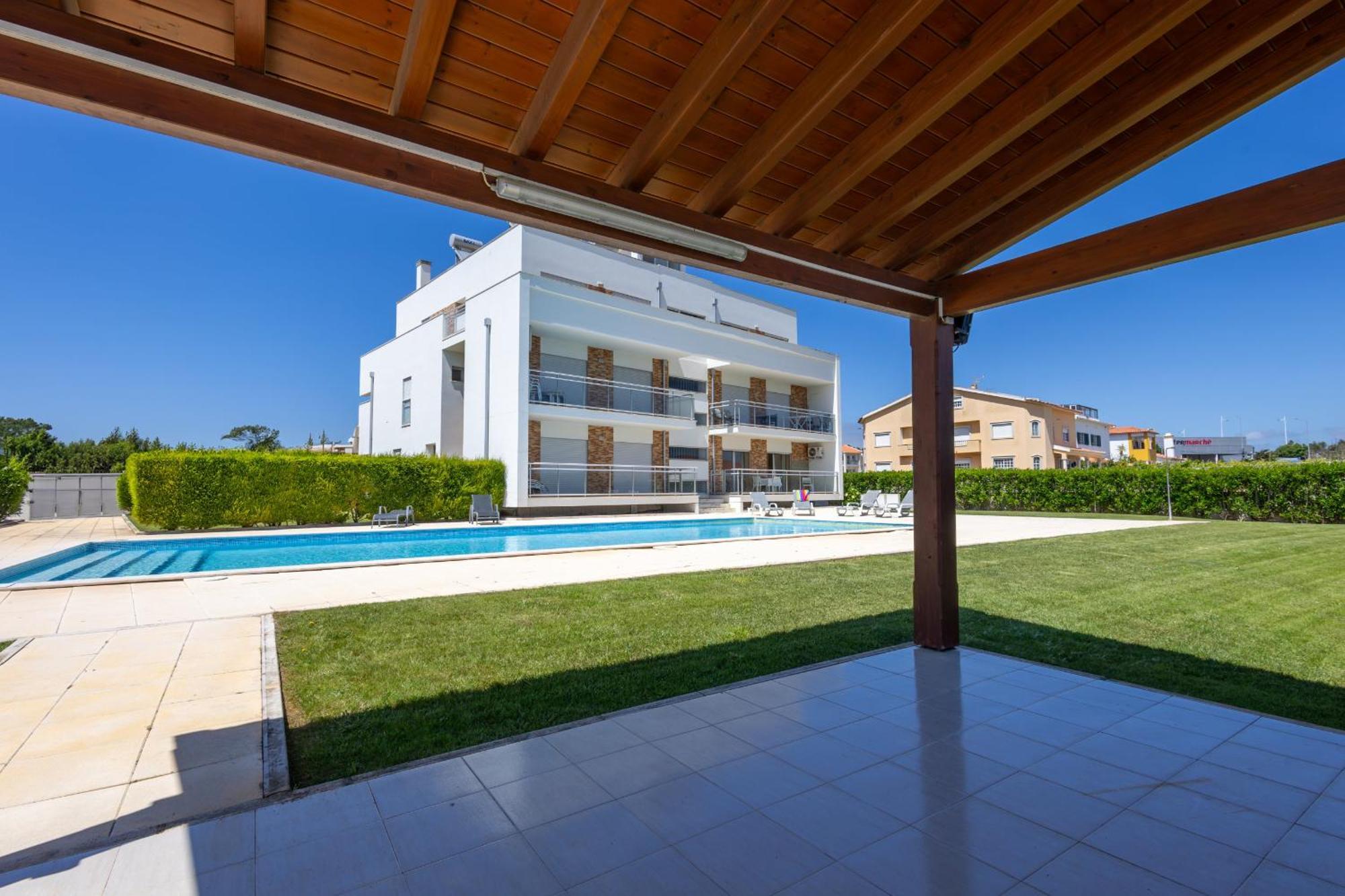 Carmen - Vista Para O Jardim เซามาร์ทินโญโดปอร์โต ภายนอก รูปภาพ