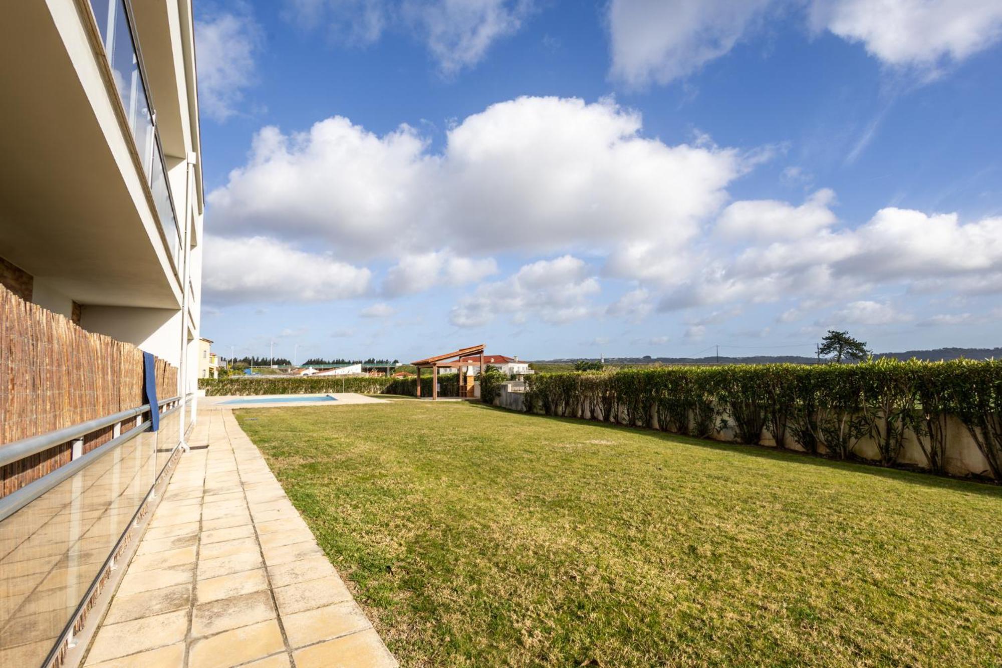 Carmen - Vista Para O Jardim เซามาร์ทินโญโดปอร์โต ภายนอก รูปภาพ