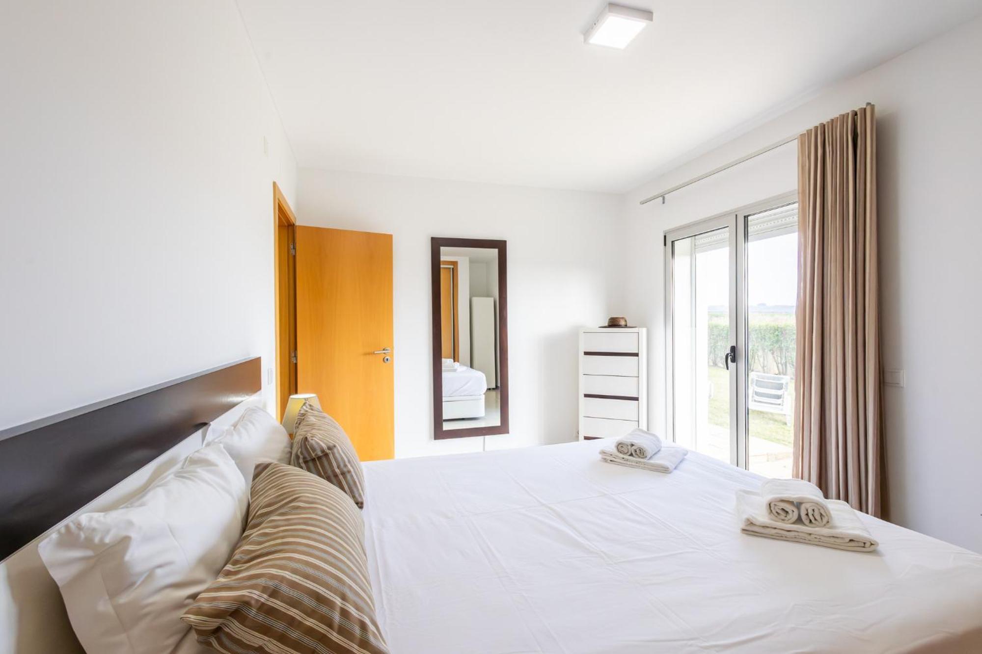 Carmen - Vista Para O Jardim เซามาร์ทินโญโดปอร์โต ภายนอก รูปภาพ
